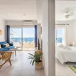 First Line Arenal Beach, Boho Chic Parking Daire