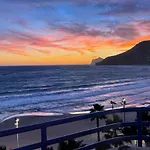 First Line Arenal Beach, Boho Chic Parking Daire *