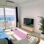 Daire First Line Arenal Beach, Boho Chic Parking *