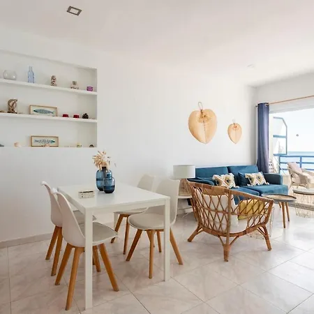 Daire First Line Arenal Beach, Boho Chic Parking Calp