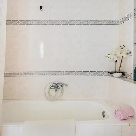 First Line Arenal Beach, Boho Chic Parking * Кальпе