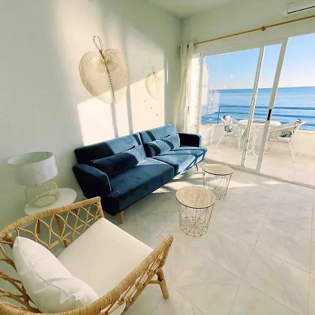 Apartament First Line Arenal Beach, Boho Chic Parking