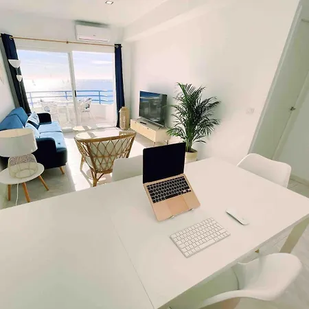 Apartment First Line Arenal Beach, Boho Chic Parking