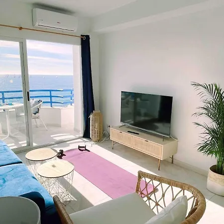 Apartment First Line Arenal Beach, Boho Chic Parking *